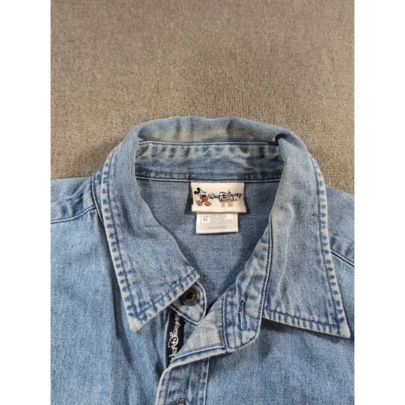 Walt DisneyDenim Shirt Adult‎ XL Extra Large Blue Mickey Mouse Chest Pocket - Picture 3 of 10
